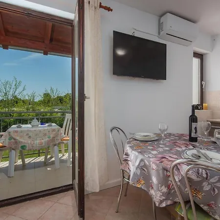 Mattea Apartments Poreč